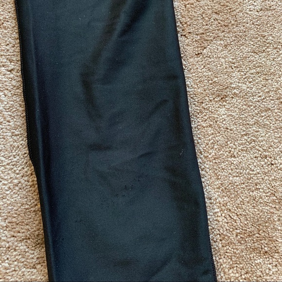Lululemon High Times Pant shiny black mesh rare - Picture 7 of 9